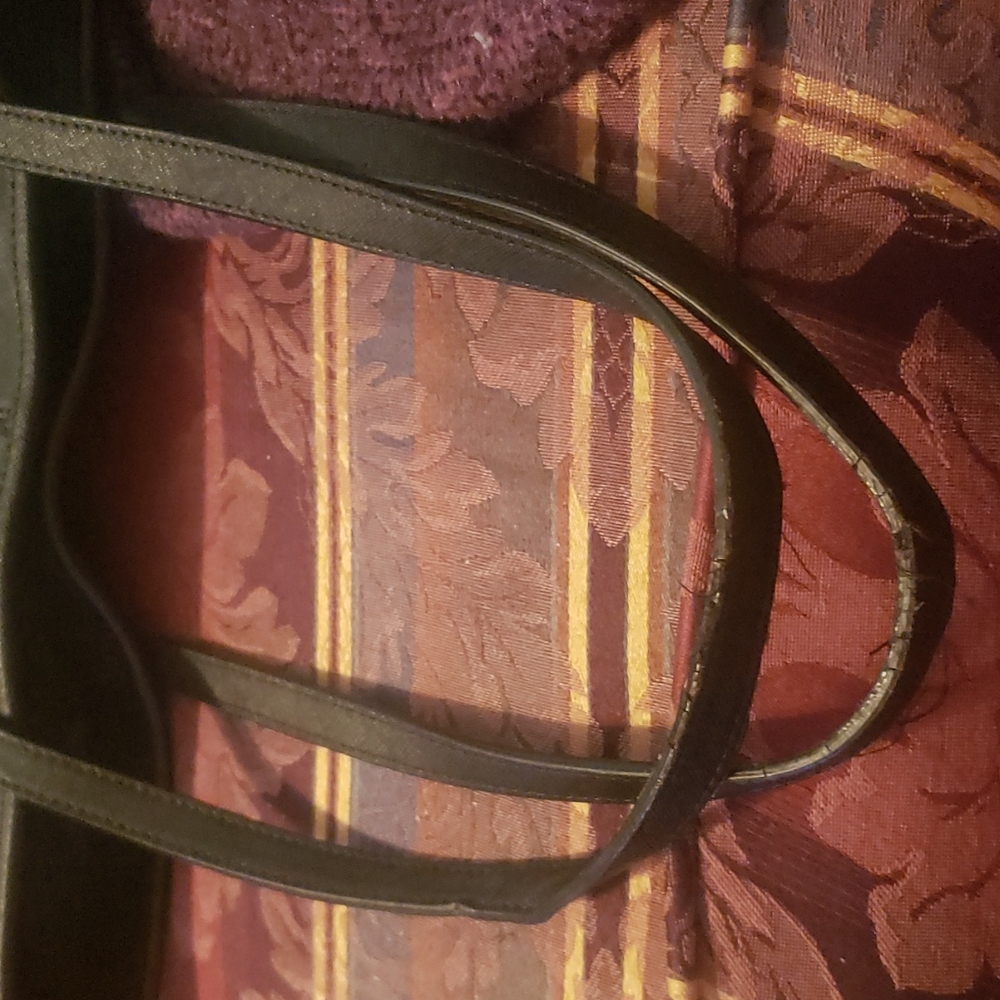 Black CK tote with magnetic closure and side drawstrings - Picture 3 of 6